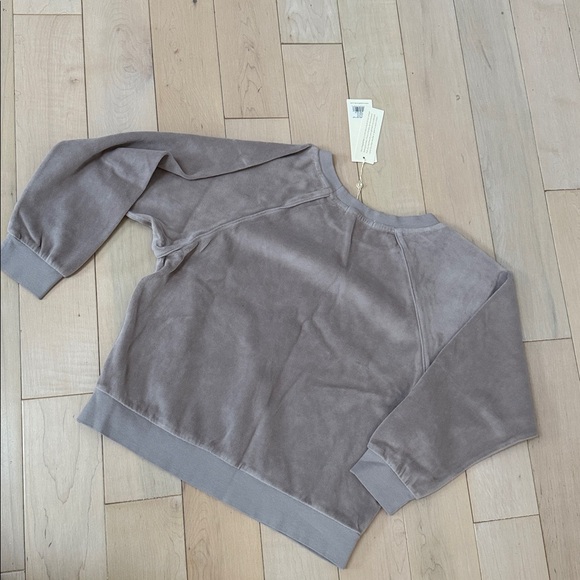 Suzie Kondi NIKRI SABA Raglan Velour Top - Picture 9 of 9